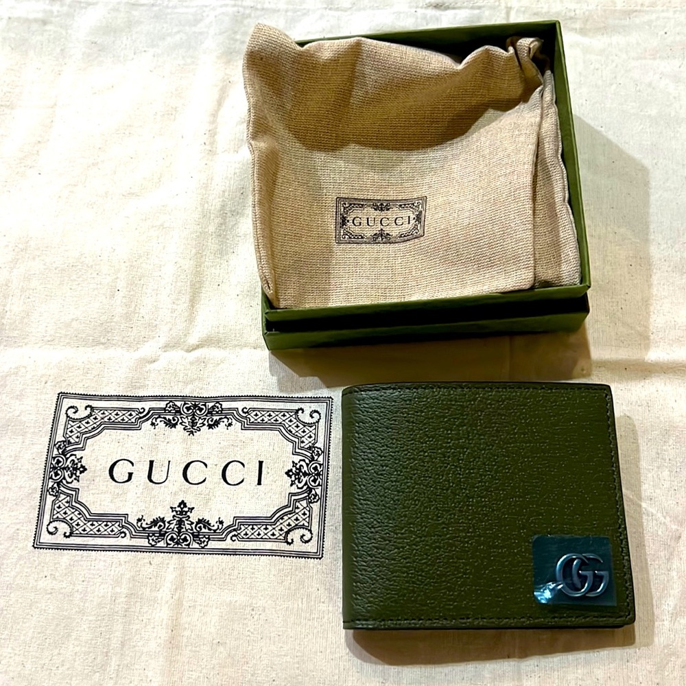 GUCCI GG MARMONT CARD CASE WALLET. Men. Olive. Brand New. 100% authentic.